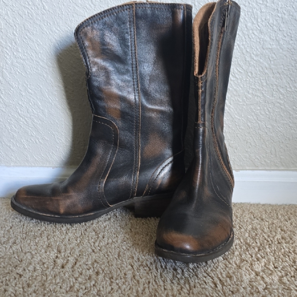 Born Brown Leather  Boots